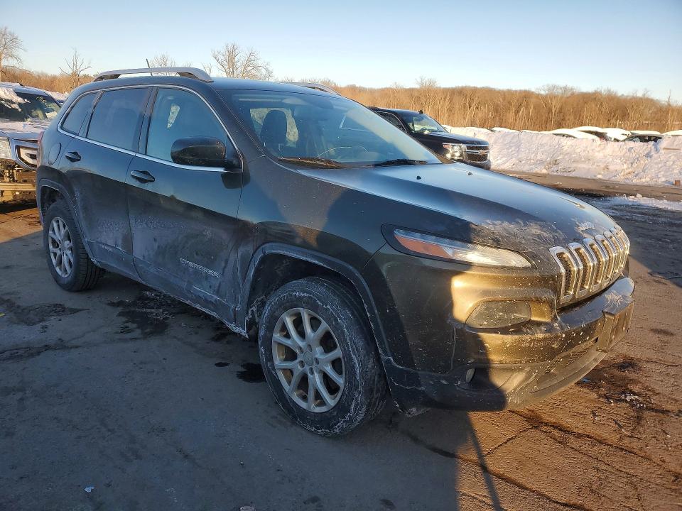 Photo 4 from auction – 2014 JEEP CHEROKEE with VIN 1C4PJMCS4EW211836