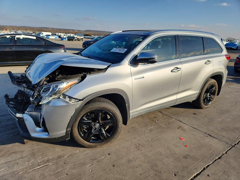 TOYOTA HIGHLANDER 2018 with VIN 5TDDGRFH9JS042051 - Photo from auction