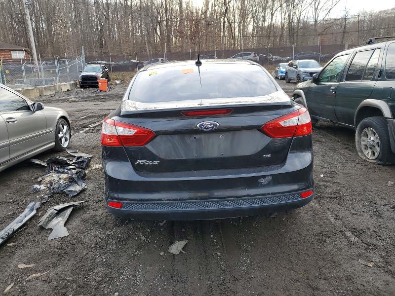 Photo 6 from auction – 2014 FORD FOCUS SE with VIN 1FADP3F23EL456819