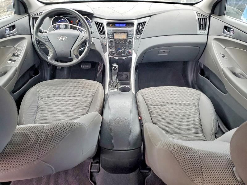 Photo 8 from auction – 2012 HYUNDAI SONATA with VIN 5NPEB4AC3CH356093