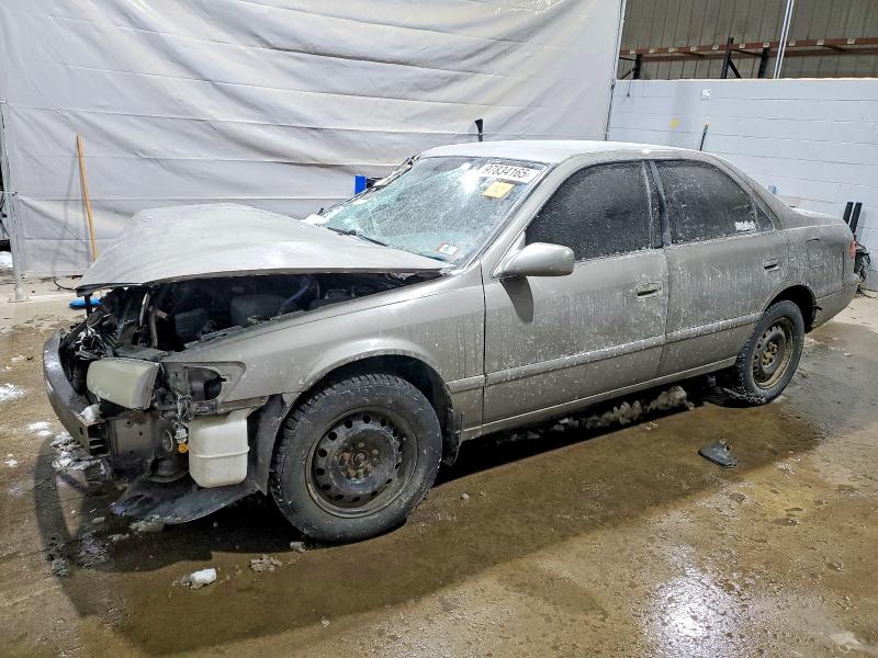 TOYOTA CAMRY CE 2001 with VIN 4T1BG22K31U050394 - Photo from auction