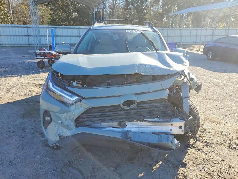Photo 5 from auction – 2023 TOYOTA RAV4 XLE P with VIN 4T3B6RFV4PU128021