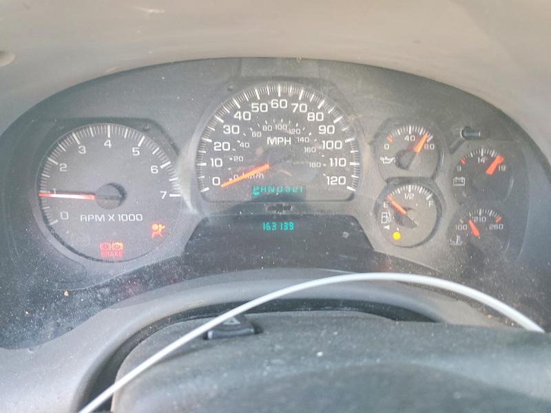 Photo 9 from auction – 2005 CHEVROLET TRAILBLAZE with VIN 1GNDS13S152327279