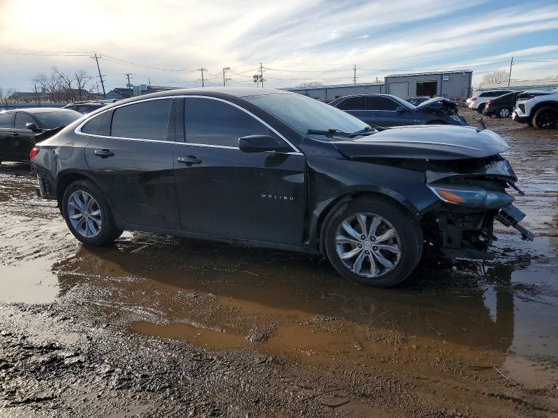 Photo 4 from auction – 2019 CHEVROLET MALIBU with VIN 1G1ZD5ST4KF219083