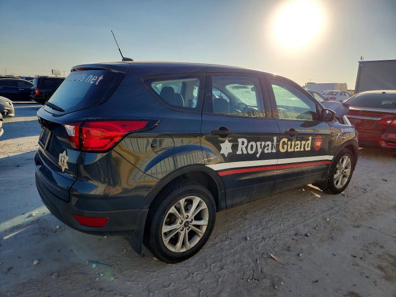 Photo 3 from auction – 2019 FORD ESCAPE with VIN 1FMCU0F76KUB85880