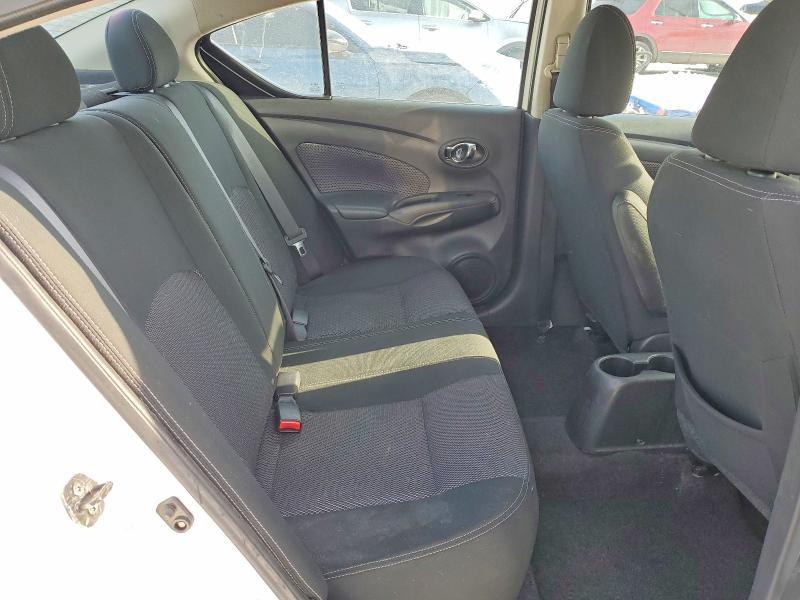 Photo 10 from auction – 2017 NISSAN VERSA S with VIN 3N1CN7AP7HL843410