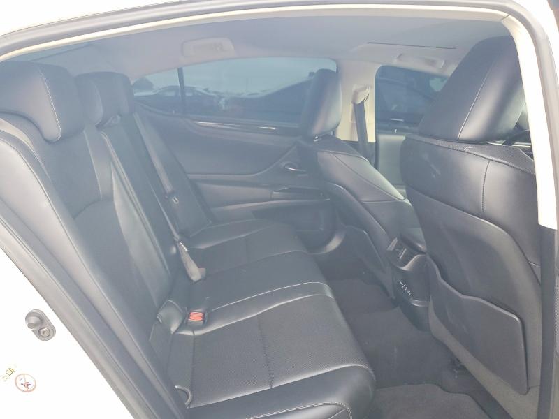 Photo 10 from auction – 2019 LEXUS ES with VIN 58AB21B15KU001126