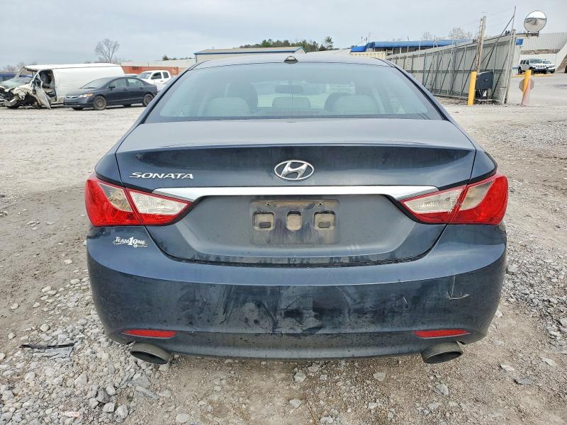 Photo 6 from auction – 2011 HYUNDAI SONATA with VIN 5NPEC4AC2BH116691