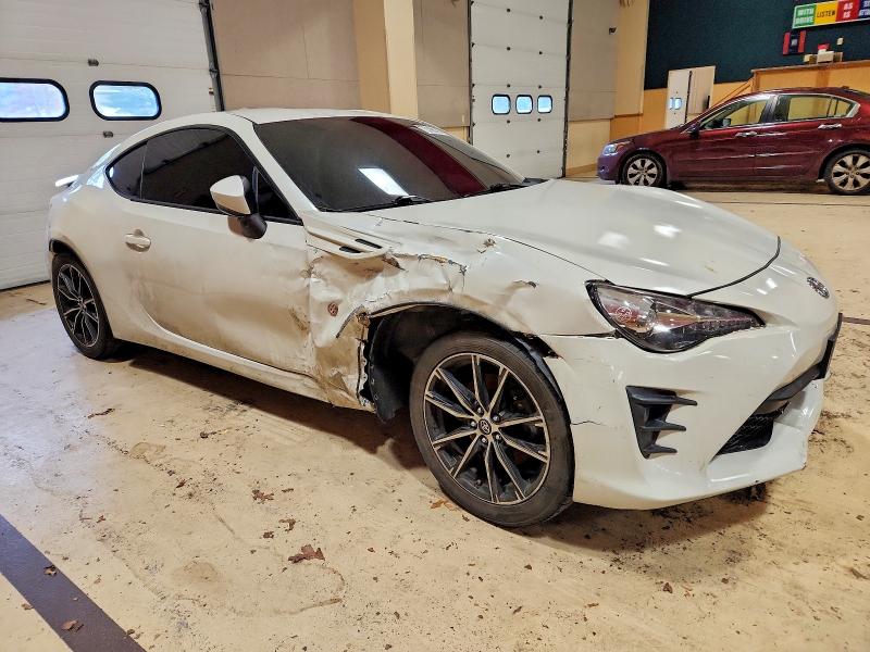 Photo 4 from auction – 2017 TOYOTA 86 BASE with VIN JF1ZNAA14H9705872