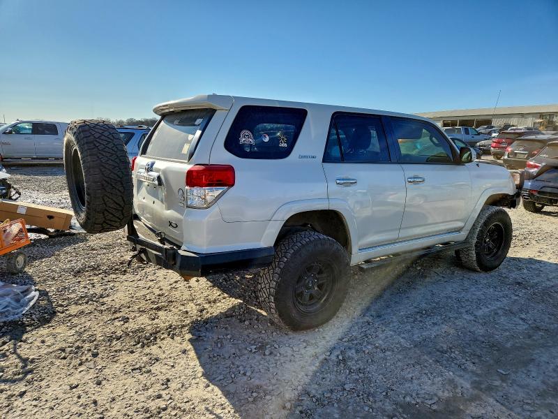 Photo 3 from auction – 2013 TOYOTA 4RUNNER SR with VIN JTEBU5JR4D5121724