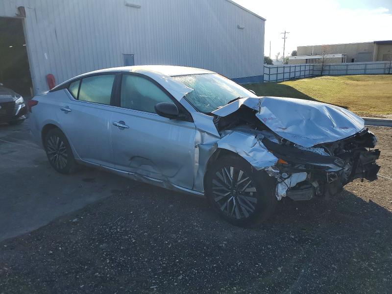 Photo 4 from auction – 2024 NISSAN ALTIMA SV with VIN 1N4BL4DV6RN376883