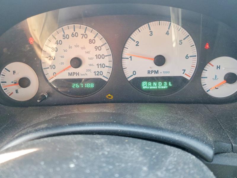 Photo 9 from auction – 2006 DODGE GRAND CARA with VIN 1D4GP24R96B579682