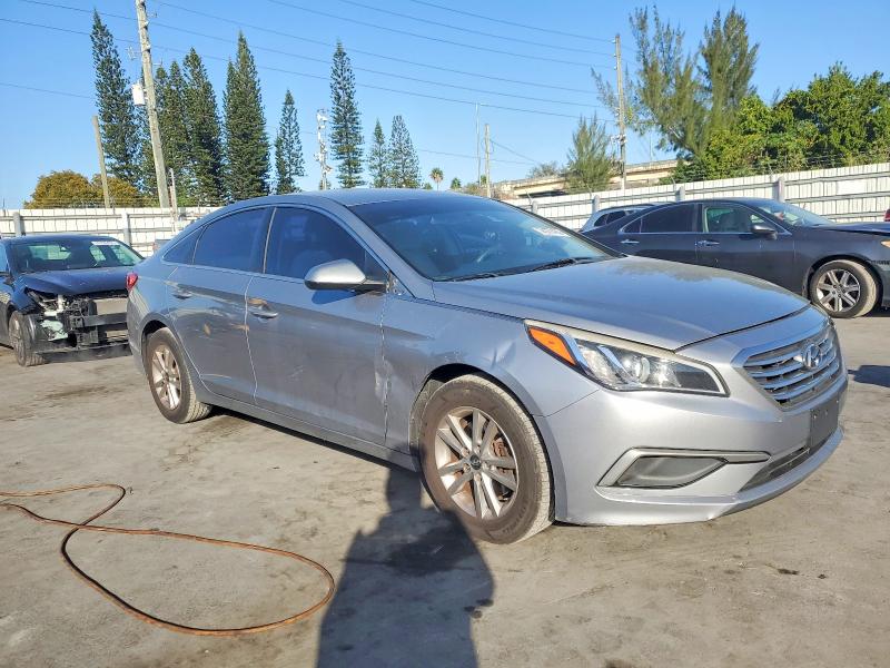 Photo 4 from auction – 2016 HYUNDAI SONATA SE with VIN 5NPE24AF9GH384058