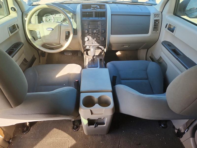 Photo 8 from auction – 2008 FORD ESCAPE with VIN 1FMCU02ZX8KB26231