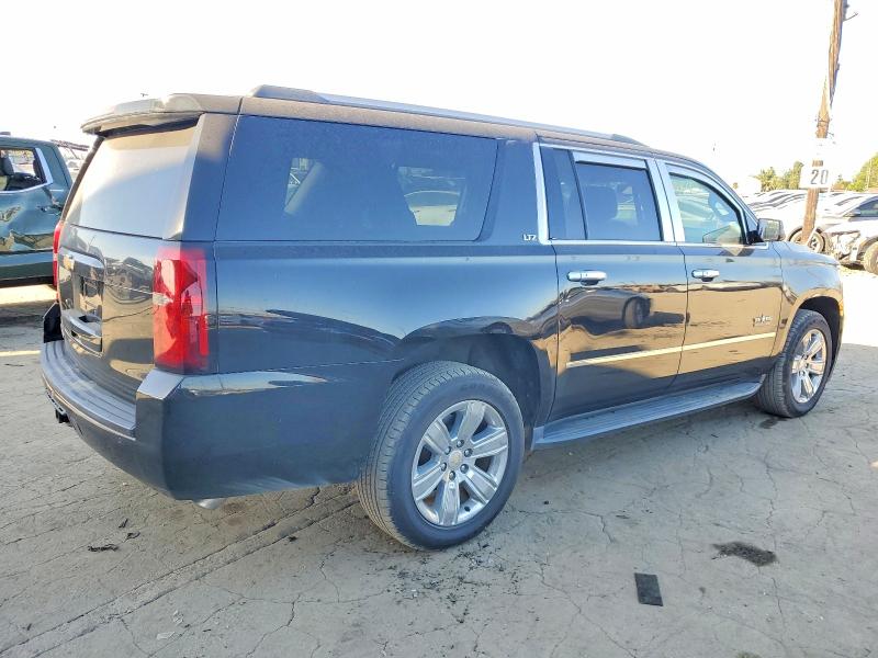 Photo 3 from auction – 2016 CHEVROLET SUBURBAN C with VIN 1GNSCHKC7GR409745