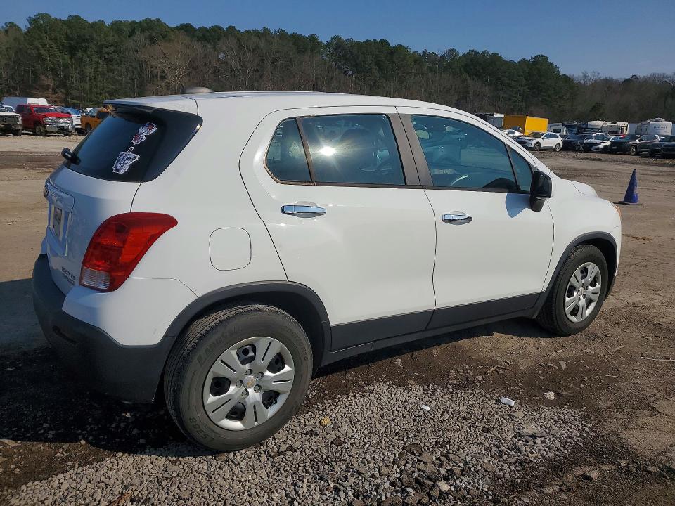 Photo 3 from auction – 2015 CHEVROLET TRAX with VIN KL7CJKSB1FB110070