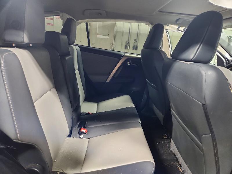 Photo 11 from auction – 2015 TOYOTA RAV4 LIMIT with VIN 2T3DFREV5FW309962