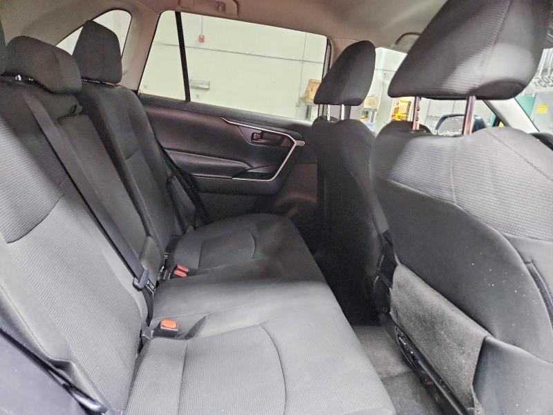 Photo 11 from auction – 2020 TOYOTA RAV4 with VIN 2T3F1RFV7LW128914