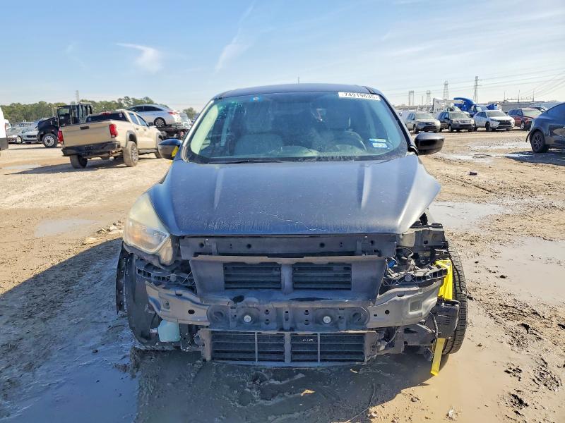 Photo 5 from auction – 2017 FORD ESCAPE SE with VIN 1FMCU0GD2HUA53910