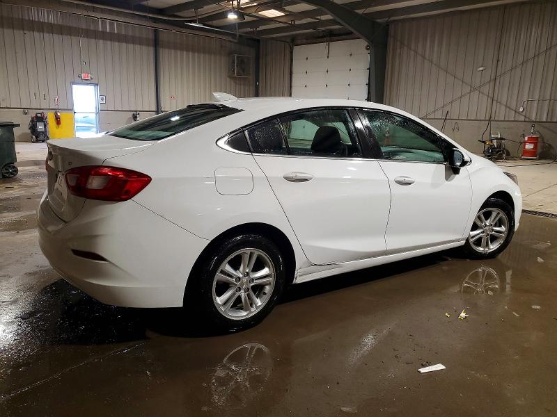 Photo 3 from auction – 2017 CHEVROLET CRUZE LT with VIN 1G1BE5SM8H7227875