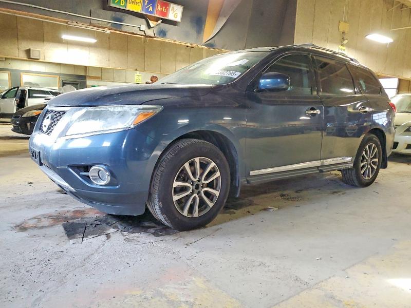 NISSAN PATHFINDER 2016 with VIN 5N1AR2MM0GC625764 - Photo from auction