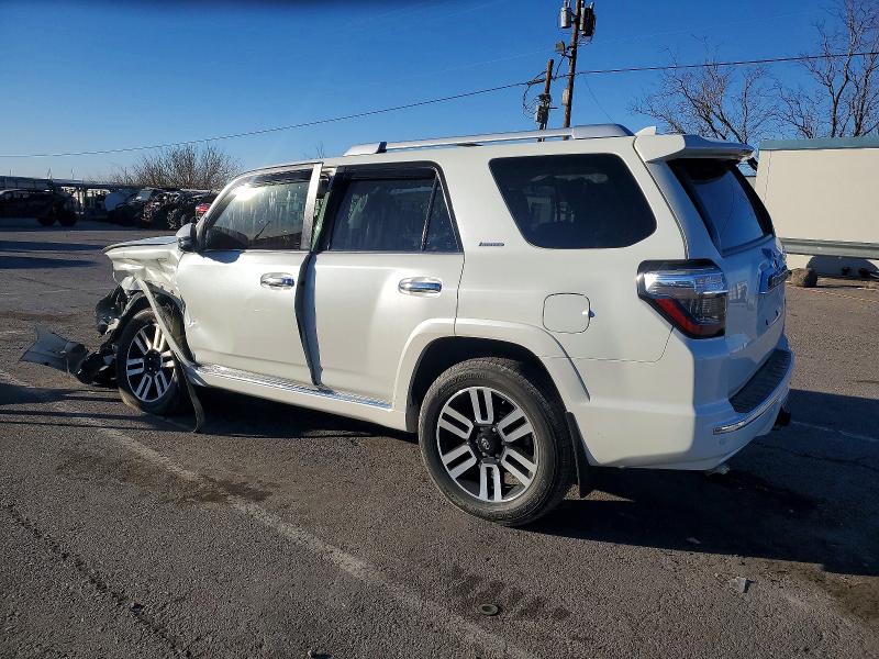 Photo 2 from auction – 2022 TOYOTA 4RUNNER with VIN JTEKU5JR1N5997121