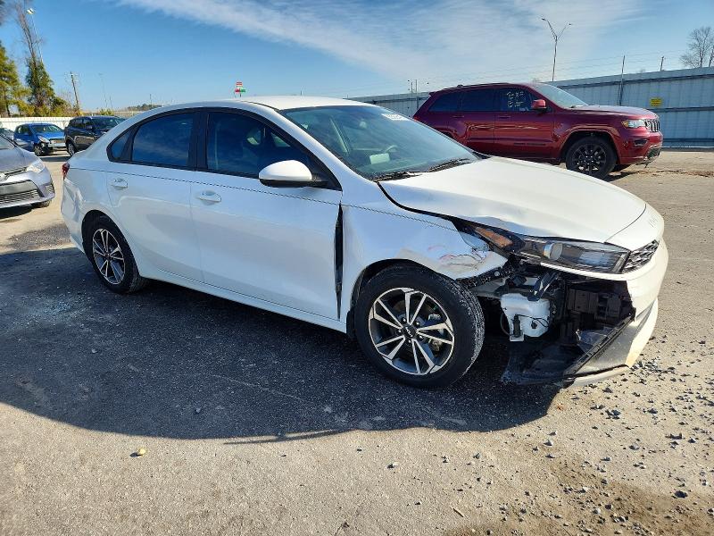 Photo 4 from auction – 2023 KIA FORTE with VIN 3KPF24AD7PE516466