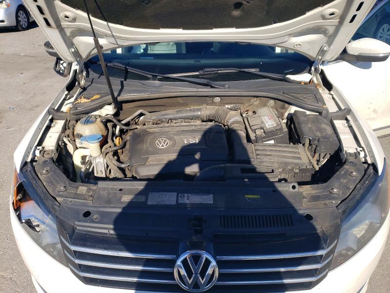 Photo 11 from auction – 2015 VOLKSWAGEN PASSAT with VIN 1VWBS7A37FC057577