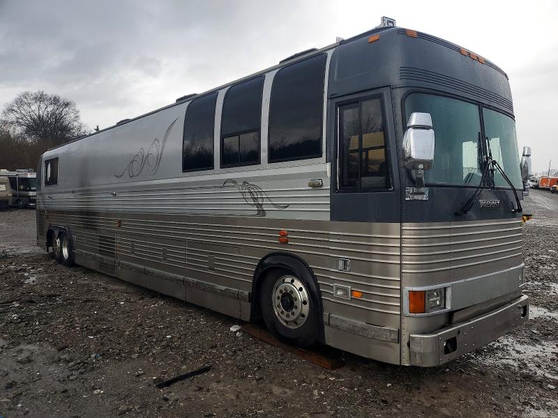 PREVOST BUS 1998 with VIN 2PCE33498W1026348 - Photo from auction