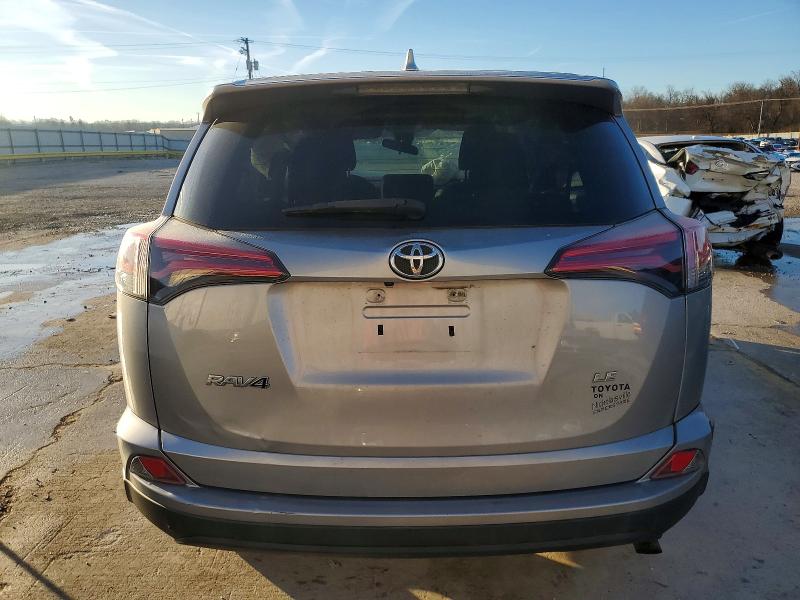 Photo 6 from auction – 2018 TOYOTA RAV4 LE with VIN 2T3ZFREV8JW450250