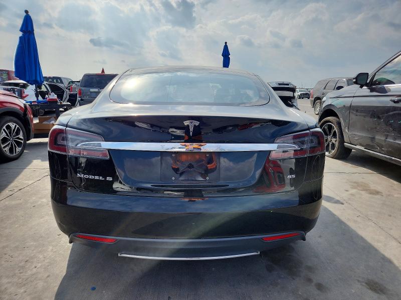 Photo 6 from auction – 2013 TESLA MODEL S with VIN 5YJSA1CN3DFP07720