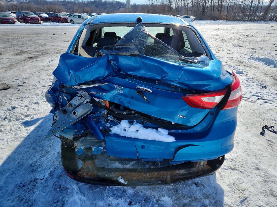 Photo 6 from auction – 2012 FORD FOCUS with VIN 1FAHP3H21CL231438