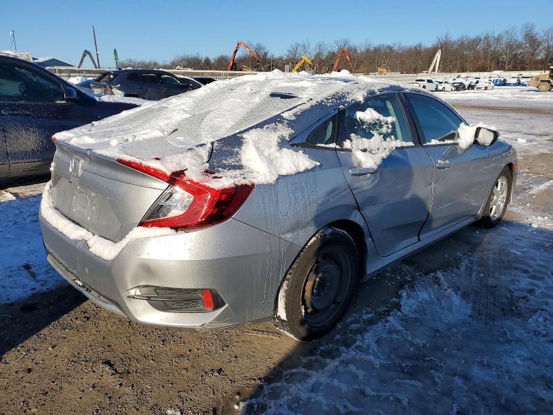 Photo 3 from auction – 2019 HONDA CIVIC LX with VIN 19XFC2F62KE037635