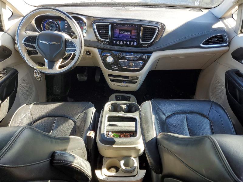Photo 8 from auction – 2017 CHRYSLER PACIFICA L with VIN 2C4RC1GG6HR725725