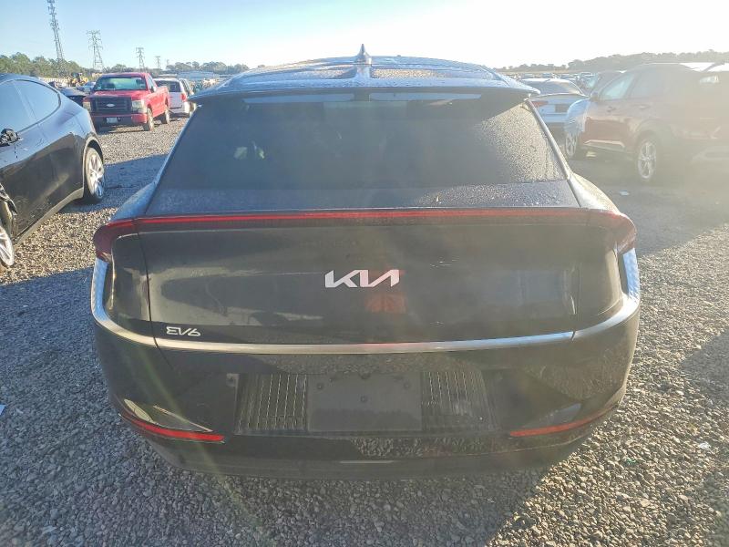 Photo 6 from auction – 2023 KIA EV6 LIGHT with VIN KNDC34LA5P5105176