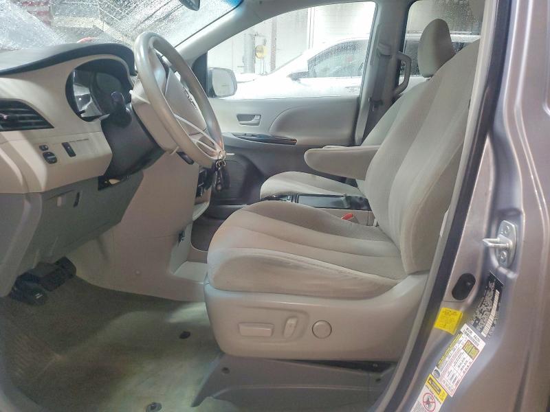 Photo 7 from auction – 2013 TOYOTA SIENNA LE with VIN 5TDKK3DC5DS302587