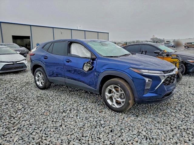 Photo 4 from auction – 2024 CHEVROLET TRAX LS with VIN KL77LFE2XRC082556