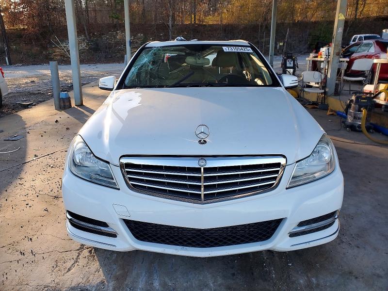 Photo 5 from auction – 2013 MERCEDES-BENZ C with VIN WDDGF4HB2DA780034