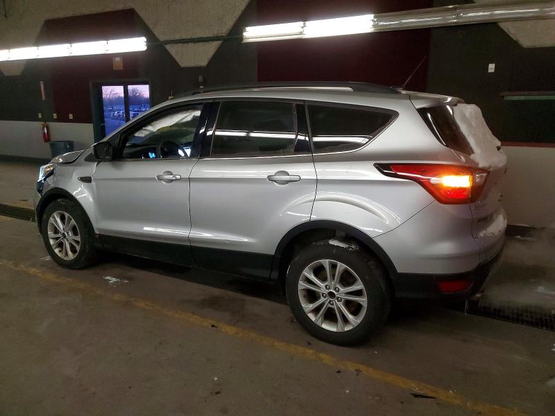 Photo 2 from auction – 2017 FORD ESCAPE SE with VIN 1FMCU9GD9HUD27401