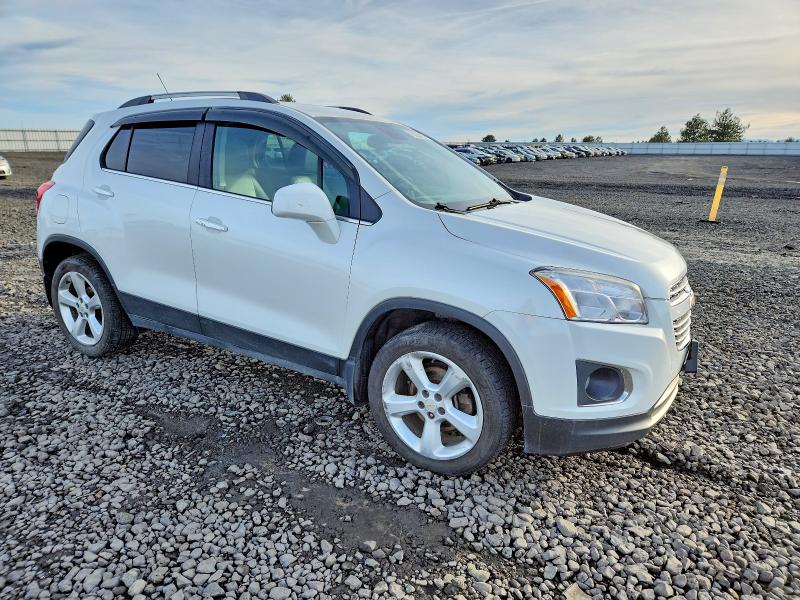 Photo 4 from auction – 2015 CHEVROLET TRAX LTZ with VIN KL7CJTSB2FB098629