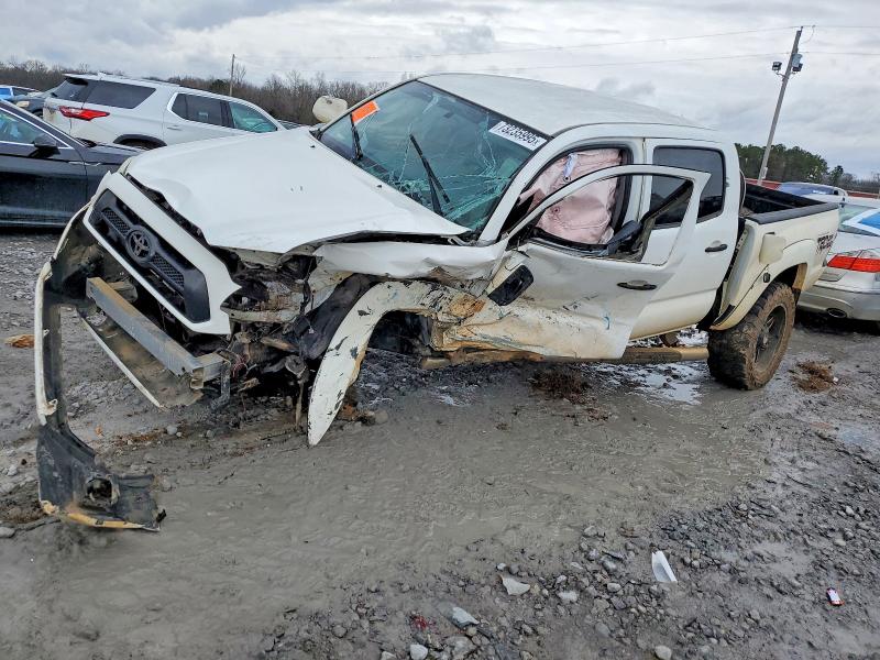 TOYOTA TACOMA 2015 with VIN 5TFJX4GN2FX046597 - Photo from auction