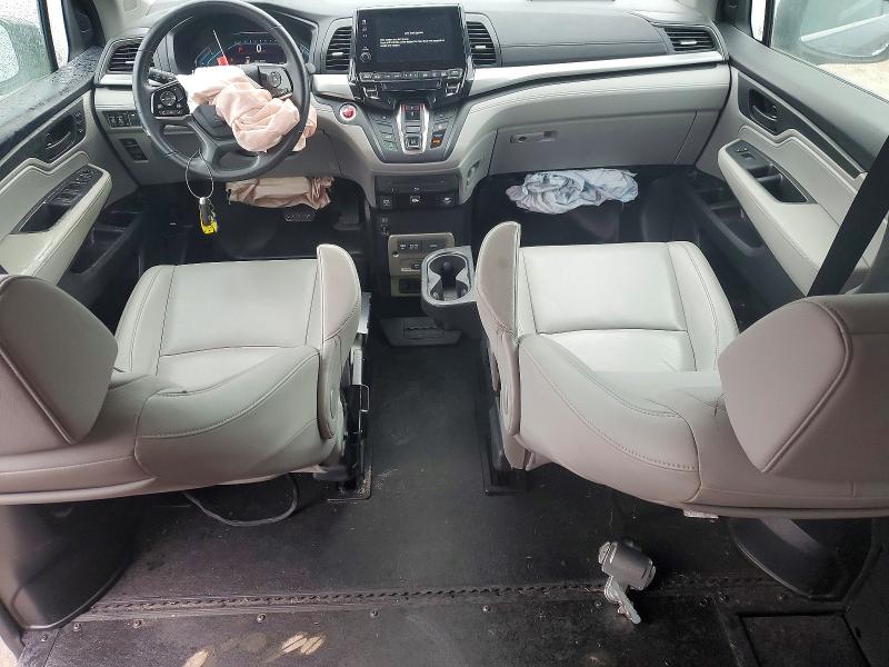 Photo 8 from auction – 2019 HONDA ODYSSEY with VIN 5FNRL6H76KB101258