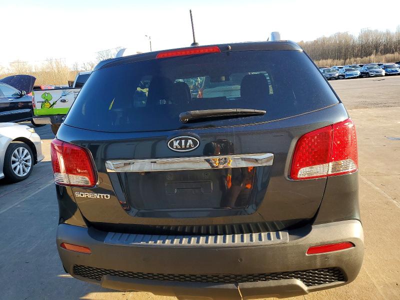 Photo 6 from auction – 2013 KIA SORENTO LX with VIN 5XYKT3A69DG350344