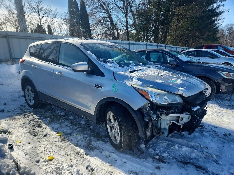 Photo 4 from auction – 2016 FORD ESCAPE with VIN 1FMCU9GX7GUA18860