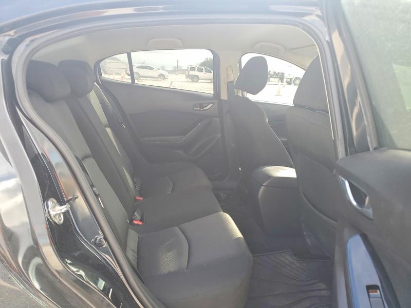 Photo 10 from auction – 2018 MAZDA 3 SPORT with VIN 3MZBN1U76JM192379