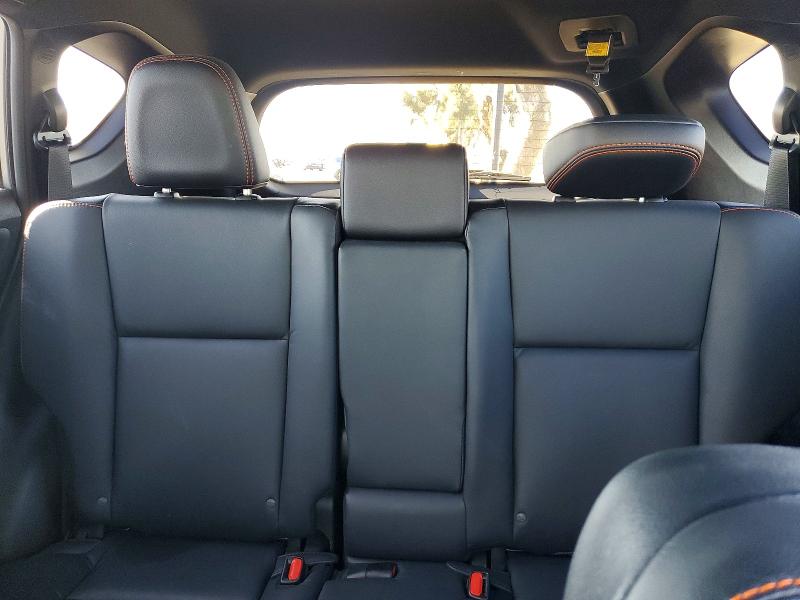 Photo 10 from auction – 2017 TOYOTA RAV4 SE with VIN 2T3JFREV2HW618407