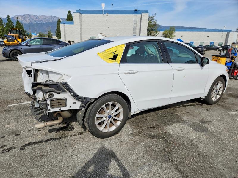 Zdjęcie 3 z aukcji – 2020 FORD FUSION z VIN 3FA6P0HD9LR149207