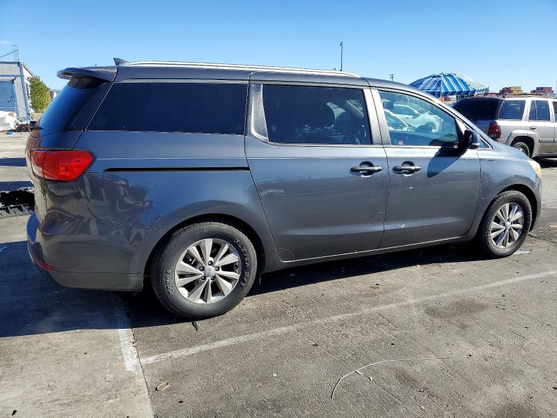 Photo 3 from auction – 2016 KIA SEDONA with VIN KNDMB5C15G6165269