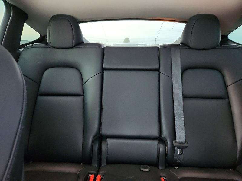 Photo 10 from auction – 2021 TESLA MODEL Y with VIN 5YJYGAEE0MF272659