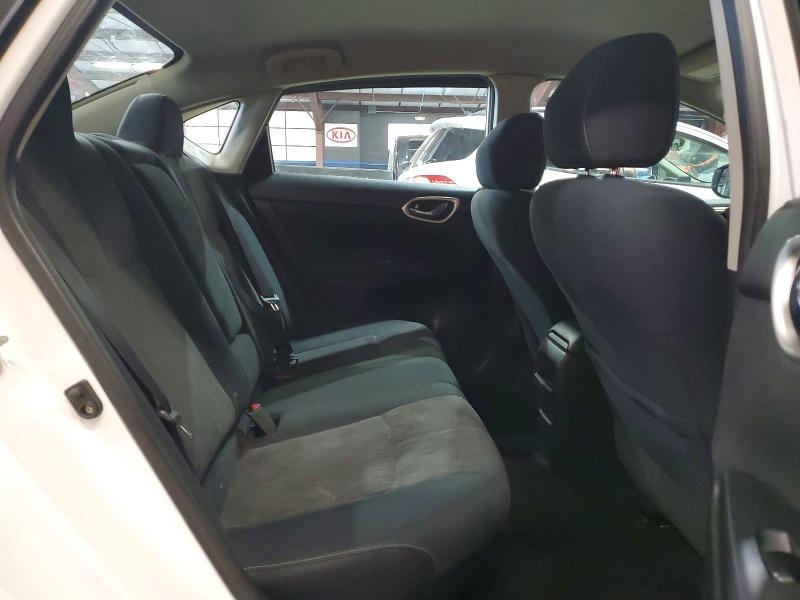 Photo 10 from auction – 2015 NISSAN SENTRA S with VIN 3N1AB7AP1FY275252